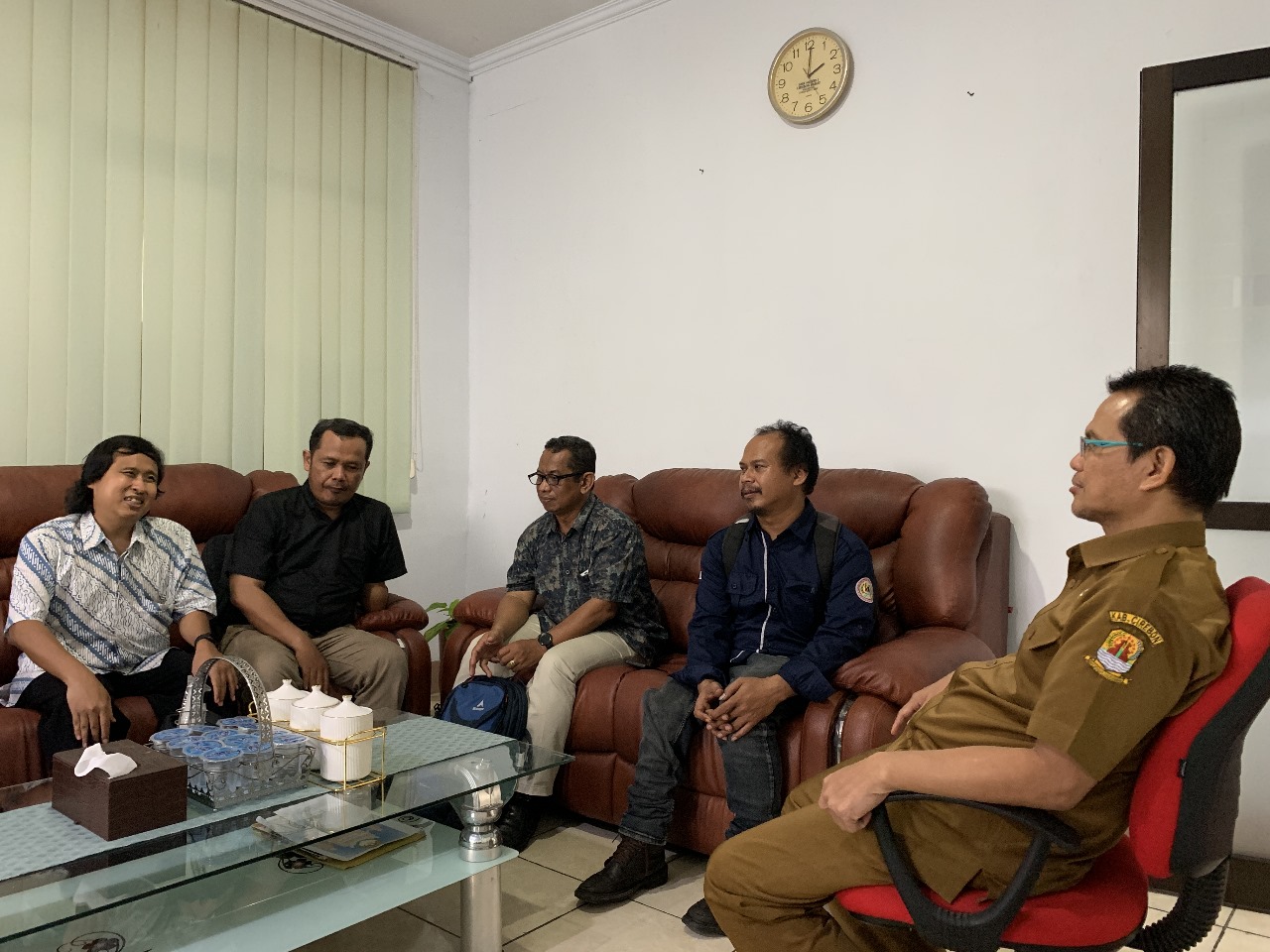 Foto bersama Pemerintah Daerah Kabupaten Cirebon